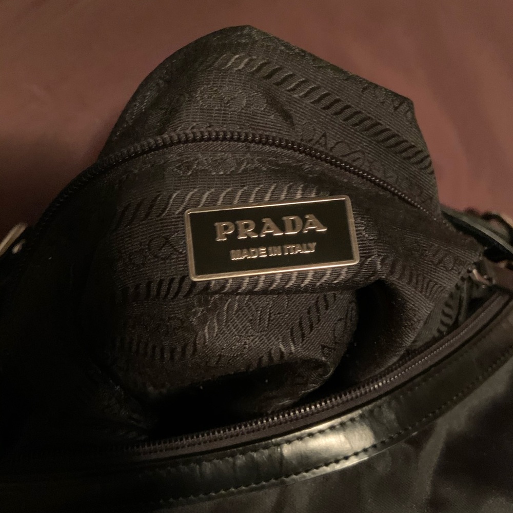 Prada nylon bag with matching wallet - Picture 2 of 8